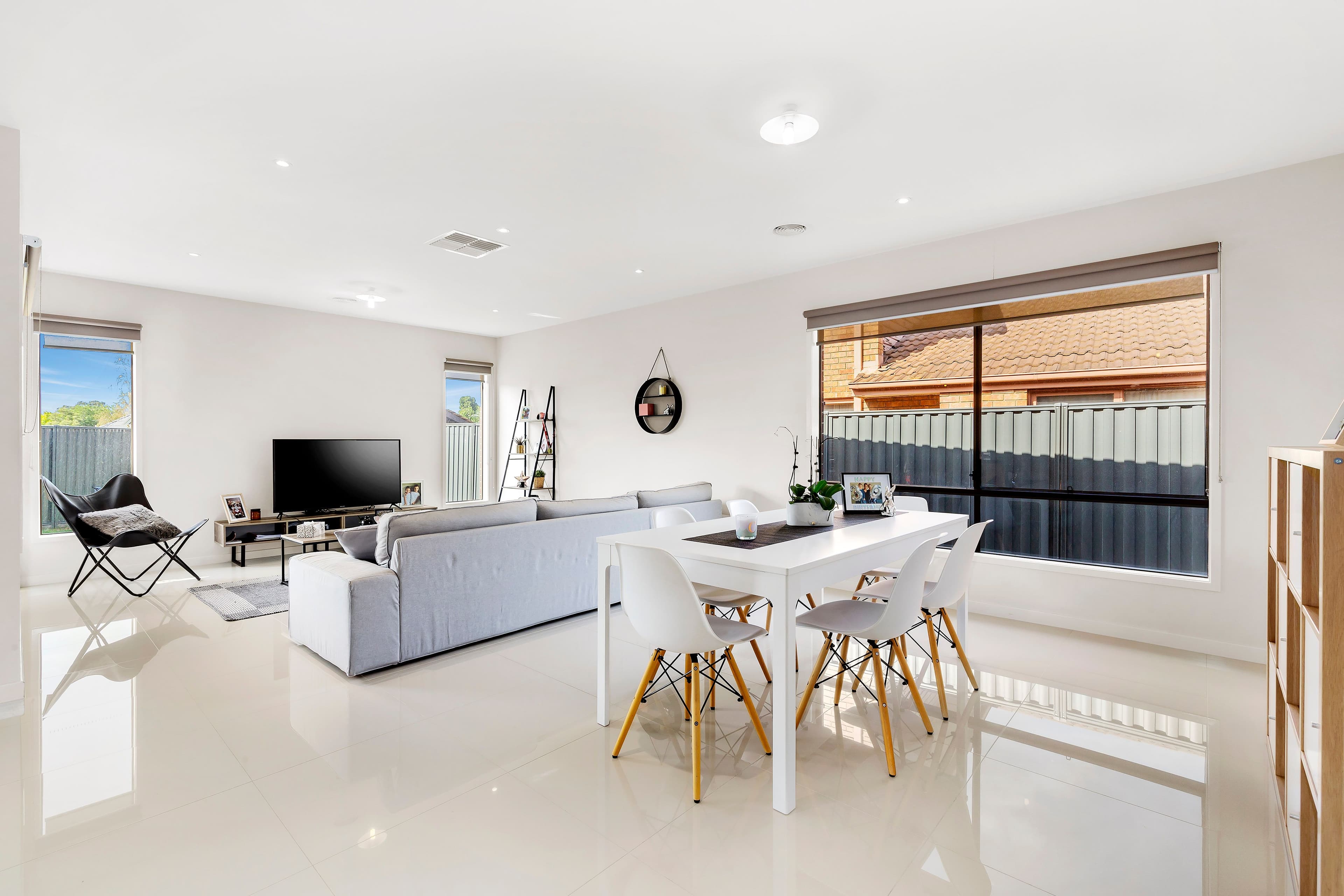 24 Maybury Drive, Mill Park VIC 3082, Mill Park - Thumbnail 3