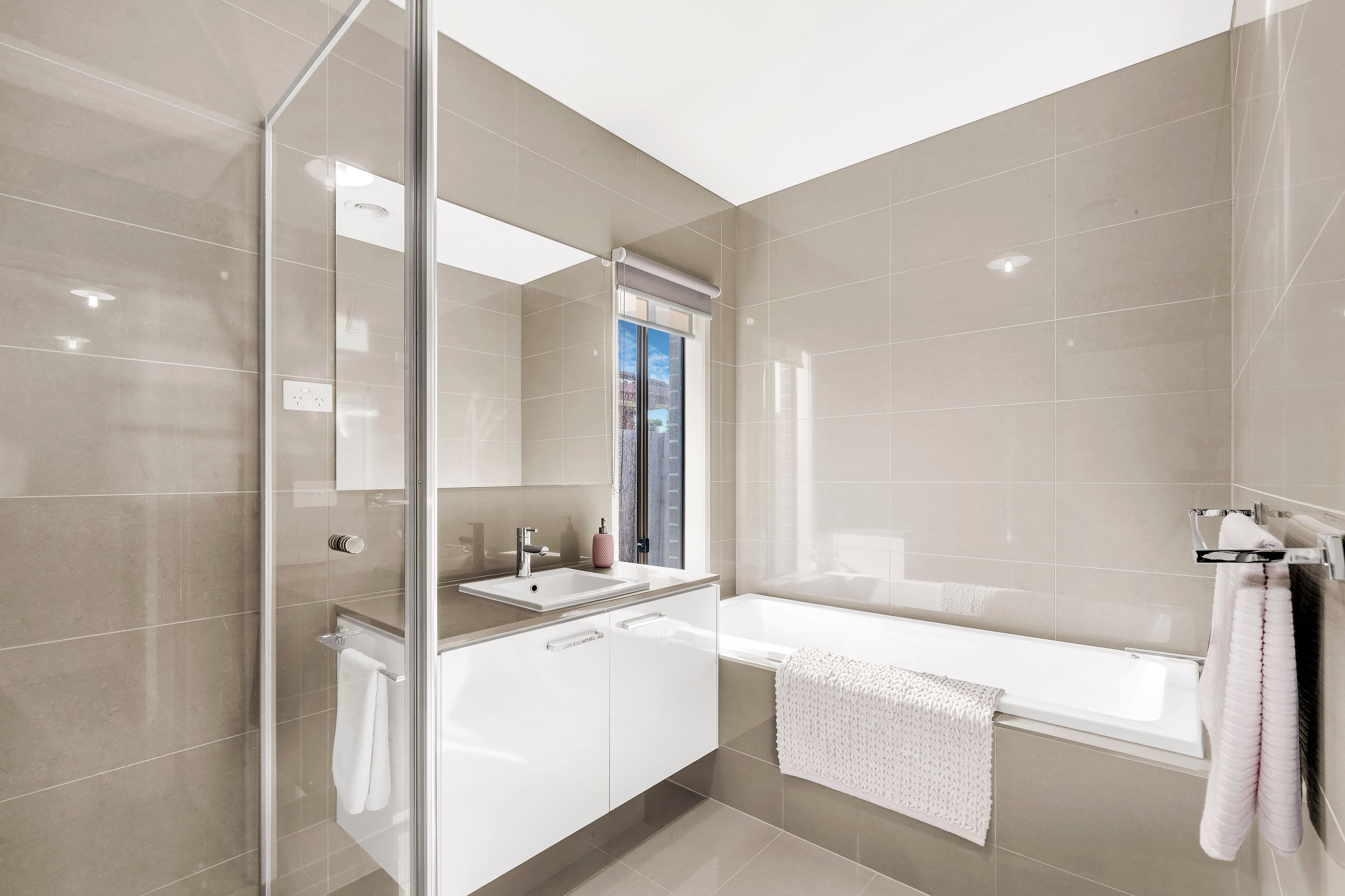 24 Maybury Drive, Mill Park VIC 3082, Mill Park - Thumbnail 5