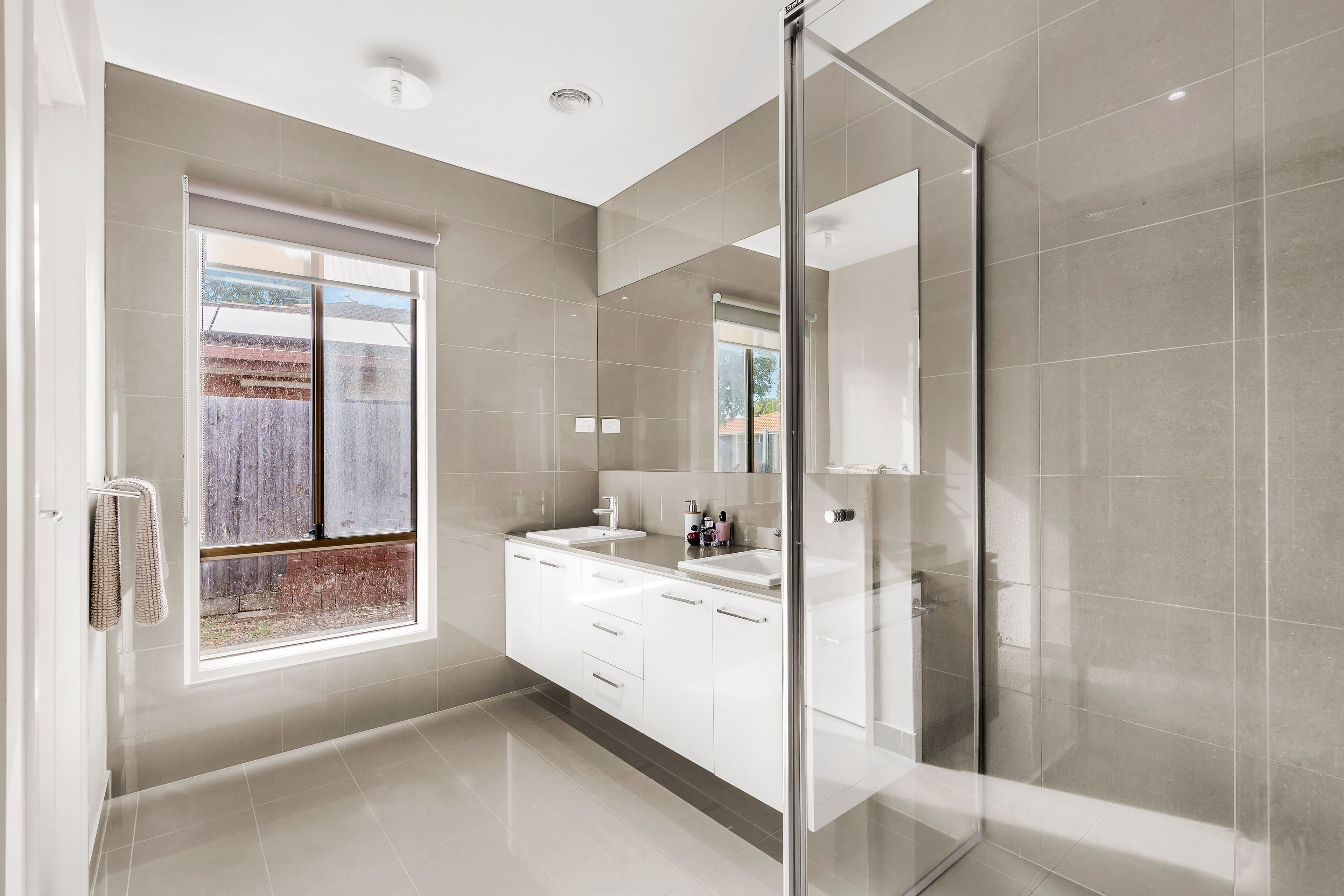 24 Maybury Drive, Mill Park VIC 3082, Mill Park - Thumbnail 7