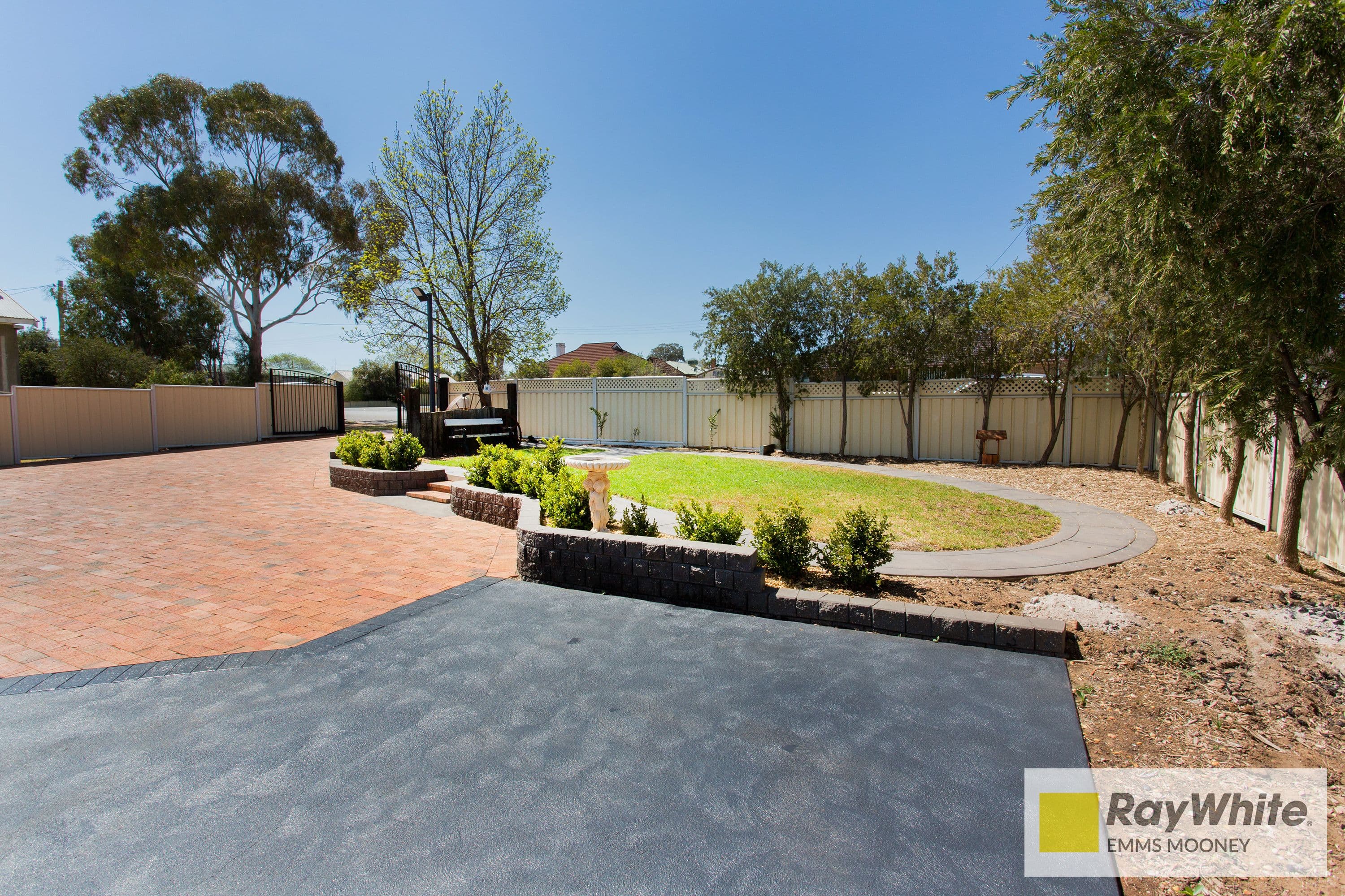 56 Brisbane Street, Cowra - Thumbnail 2