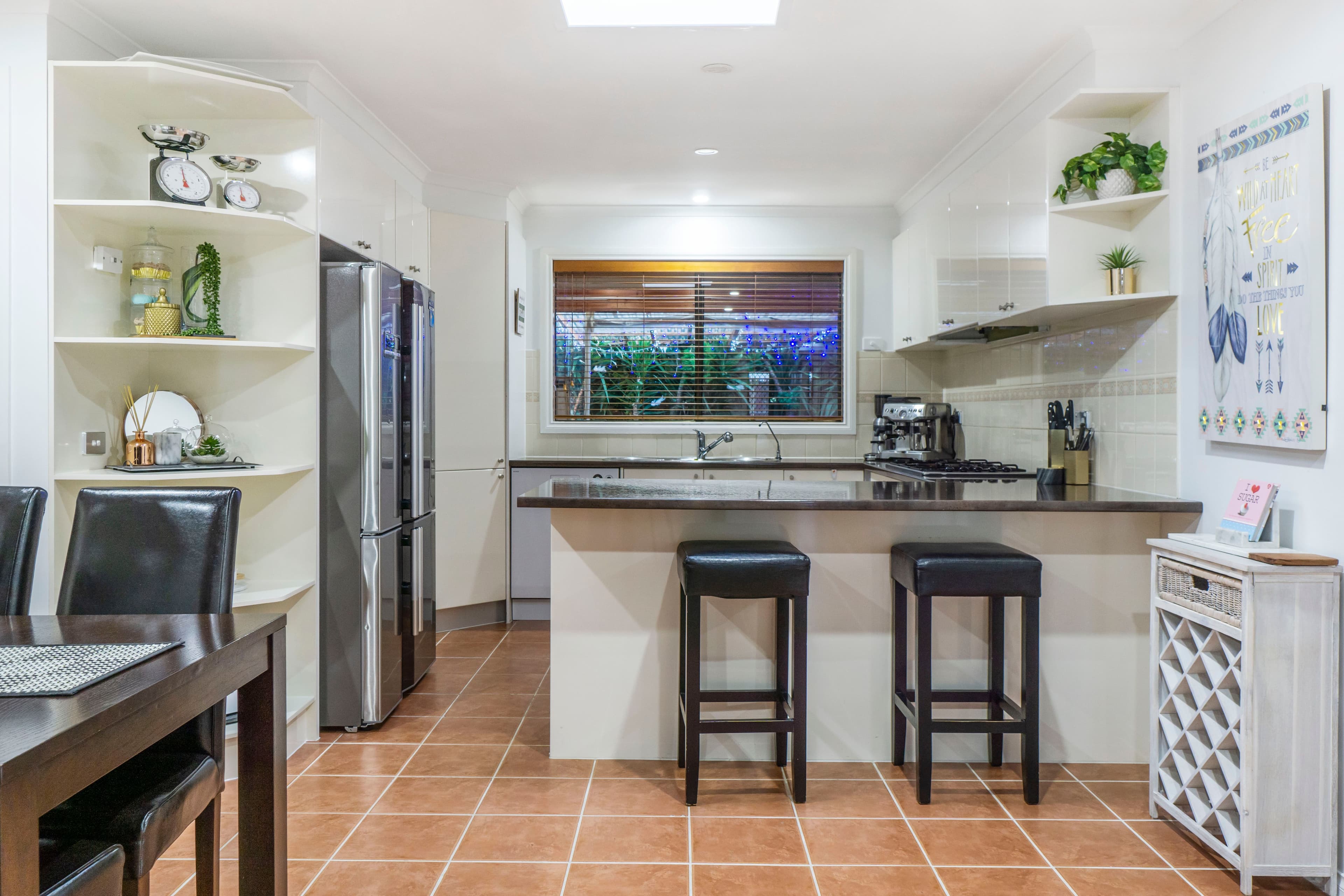 1 Langmore Drive, Hillside VIC 3037, Hillside - Thumbnail 4