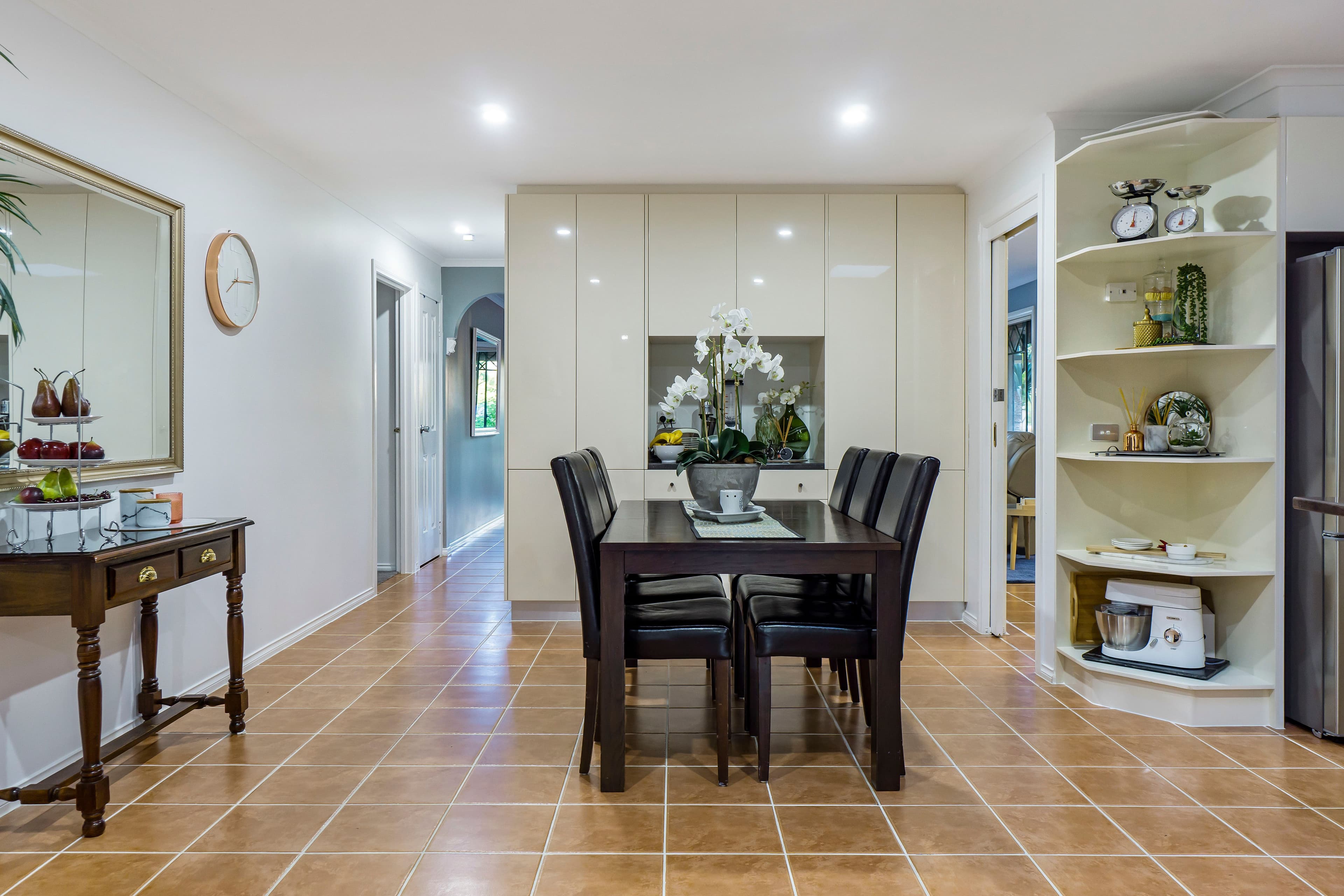 1 Langmore Drive, Hillside VIC 3037, Hillside - Thumbnail 5