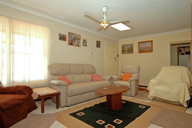 63 Sturtridge Road, LOCKRIDGE WA 6054, Lockridge - Thumbnail 3