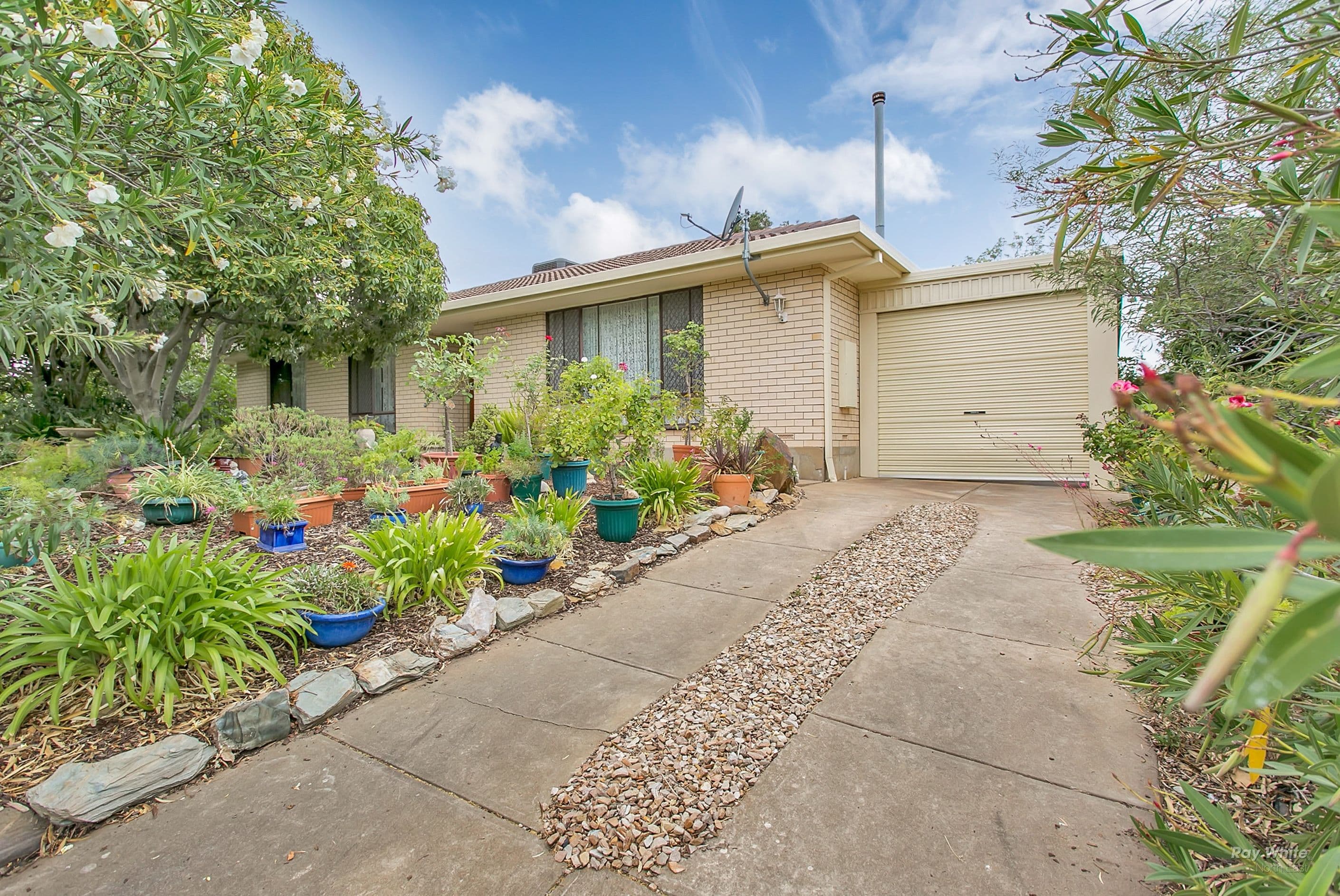 37 Minnamurra Drive, Redwood Park SA 5097, Redwood Park - Thumbnail 2