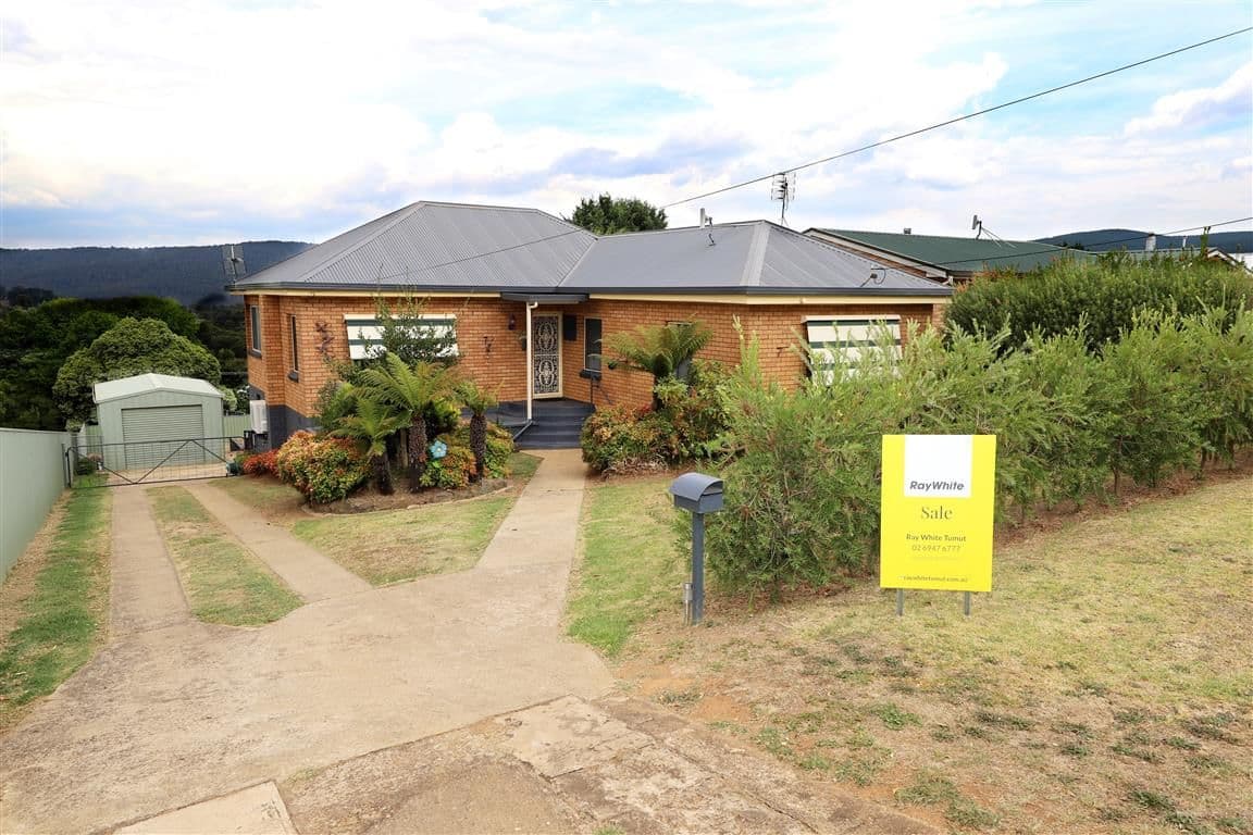 29 Sunnyside Avenue, Batlow - Image 1