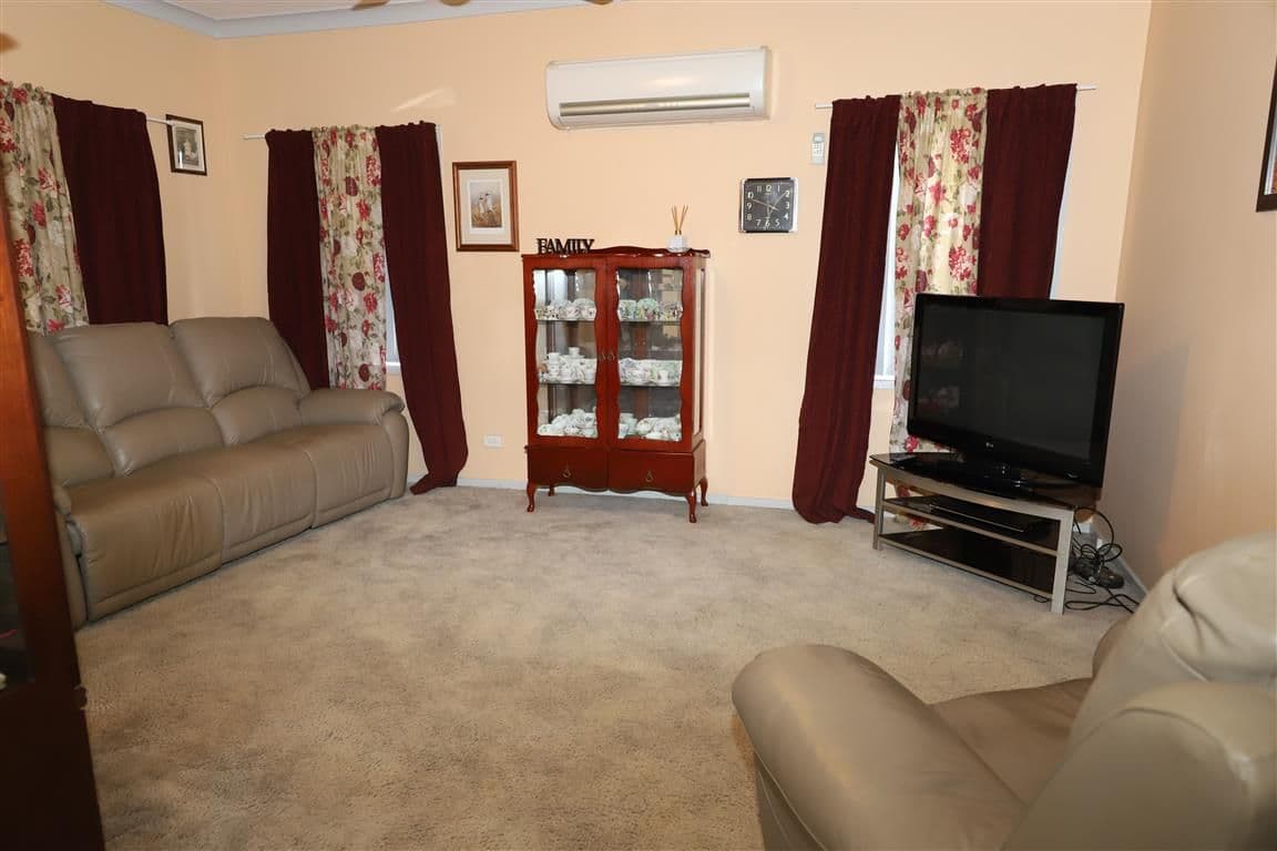29 Sunnyside Avenue, Batlow - Thumbnail 2