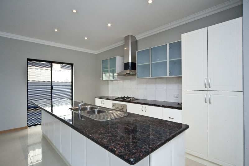 63 Kennerly Street (off Gabriel St), CLOVERDALE WA 6105, Cloverdale - Thumbnail 2