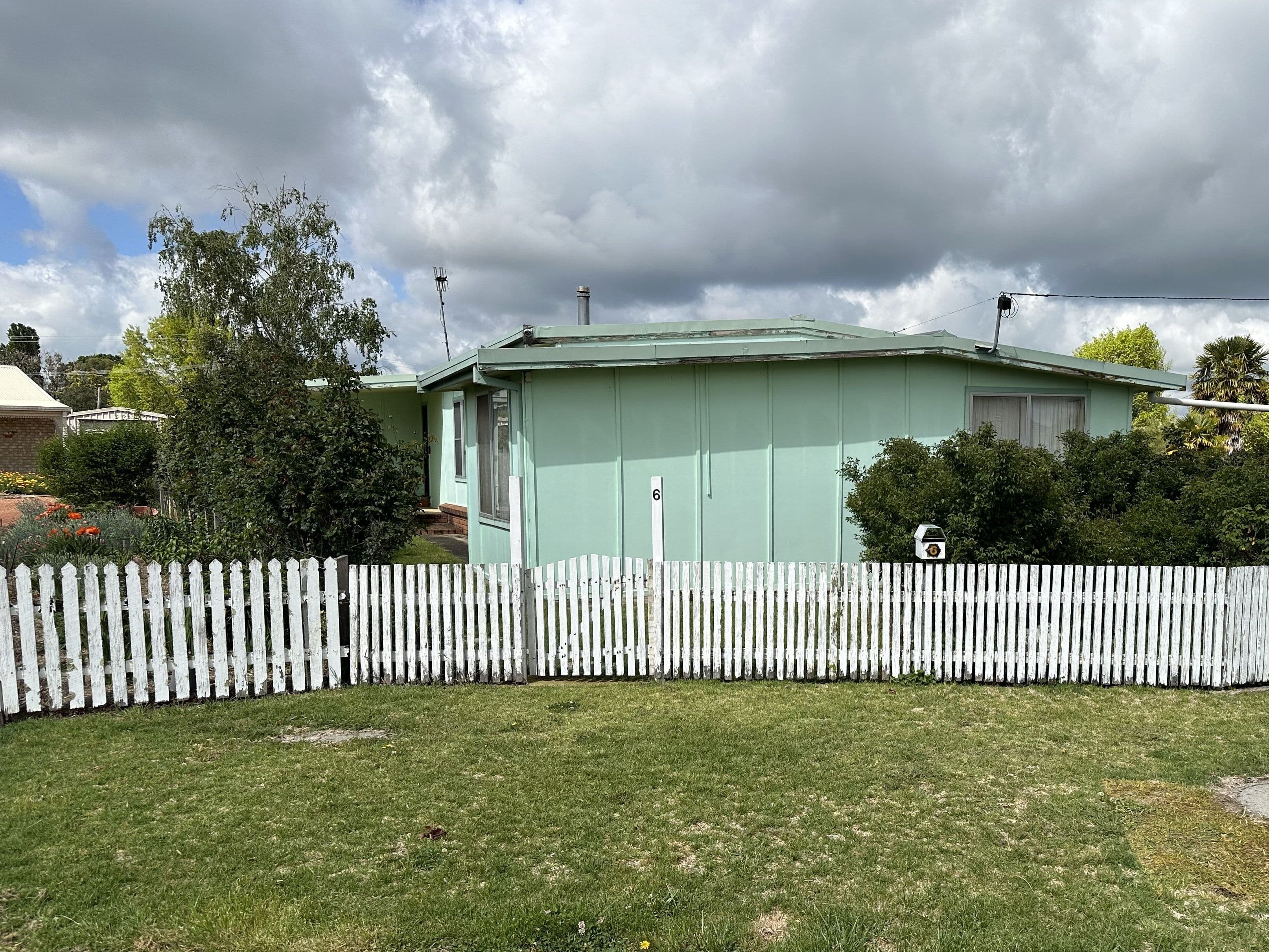 6 Kildare Place, Glen Innes NSW 2370, Glen Innes - Image 1