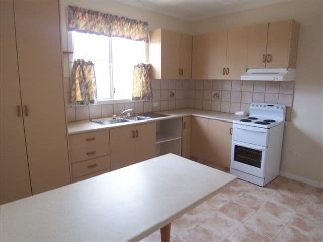 3  Gatfield Street, NEWTOWN QLD 4350, Newtown - Thumbnail 4