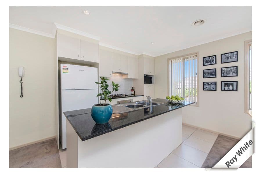 39 Tennyson Drive, Queanbeyan East NSW 2620, Queanbeyan East - Thumbnail 2