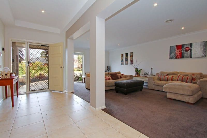 3 Sandstock Place, ROSEBUD VIC 3939, Rosebud - Thumbnail 3
