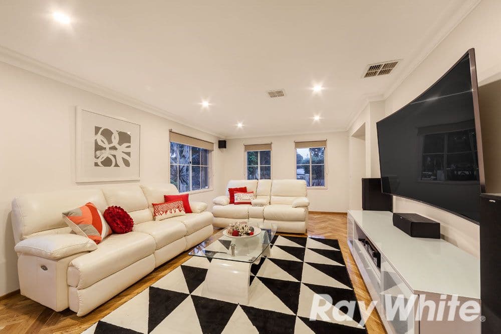 3 Comfort Close, Rowville VIC 3178, Rowville - Thumbnail 2