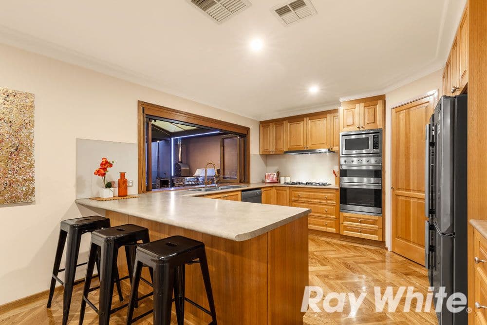 3 Comfort Close, Rowville VIC 3178, Rowville - Thumbnail 3