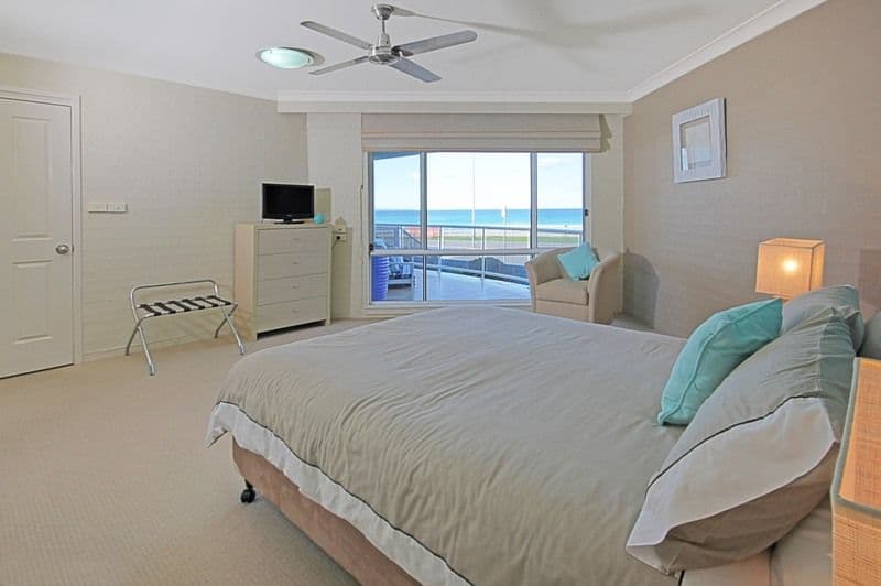 1 Golf Avenue, MOLLYMOOK BEACH NSW 2539, Mollymook - Thumbnail 4