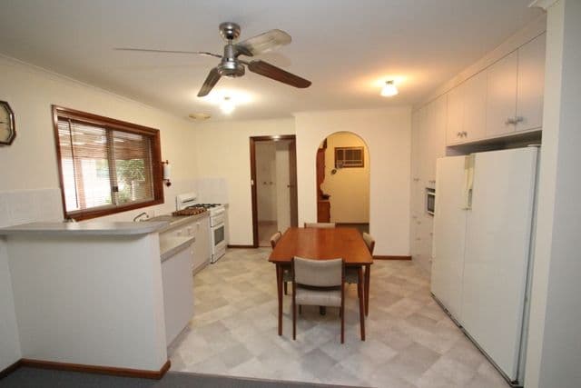8 Sunnyside Road, CLARE SA 5453, Clare - Thumbnail 5