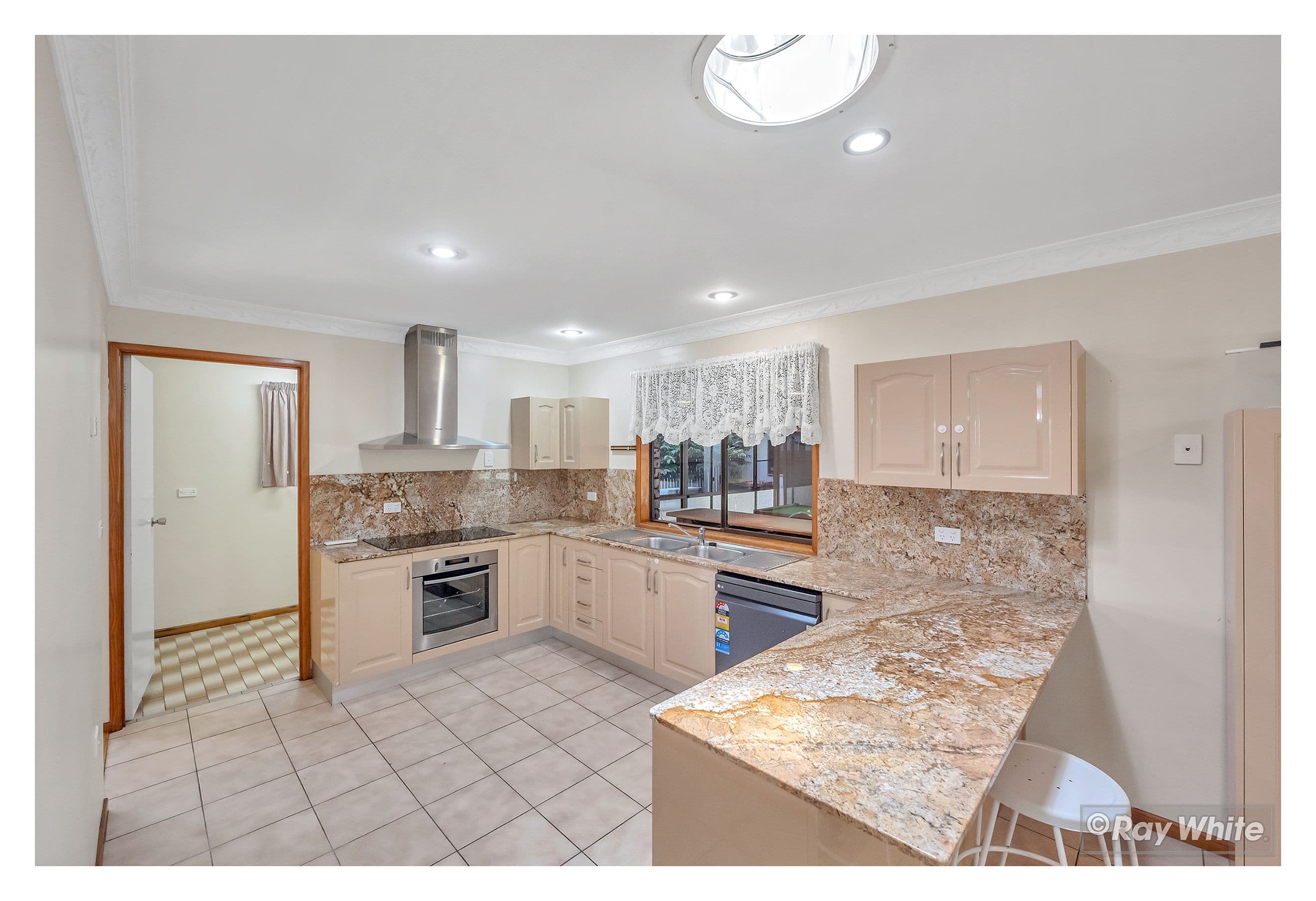 17 Hollingsworth Street, Kawana QLD 4701, Kawana - Thumbnail 4