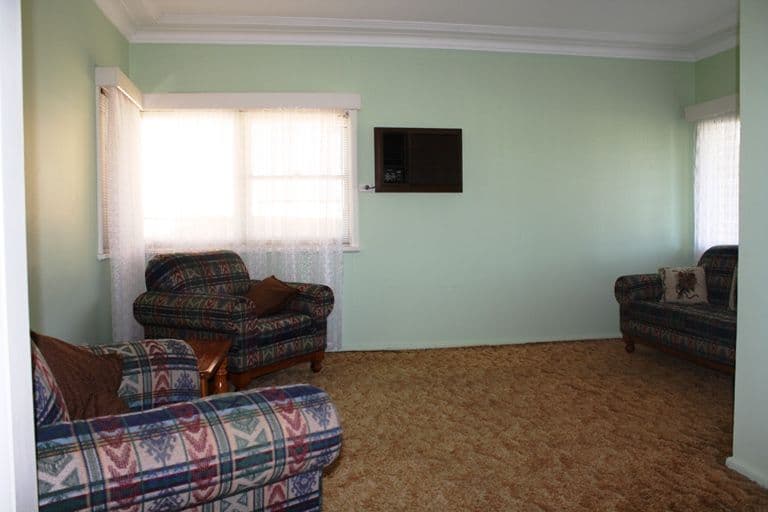 13 Bromfield Avenue, TOONGABBIE NSW 2146, Toongabbie - Thumbnail 2