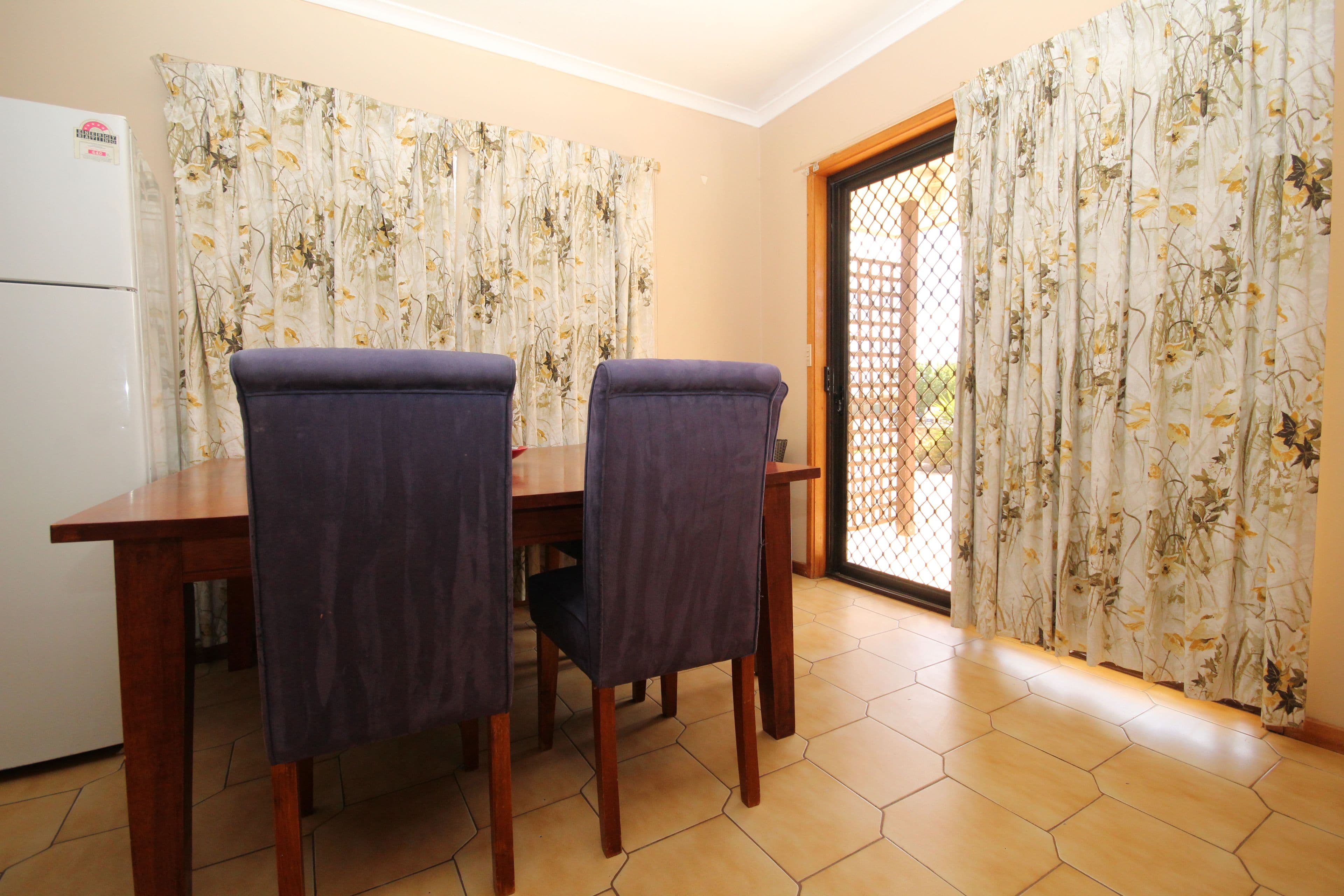 4 Young Street, Horsham VIC 3400, Horsham - Thumbnail 3