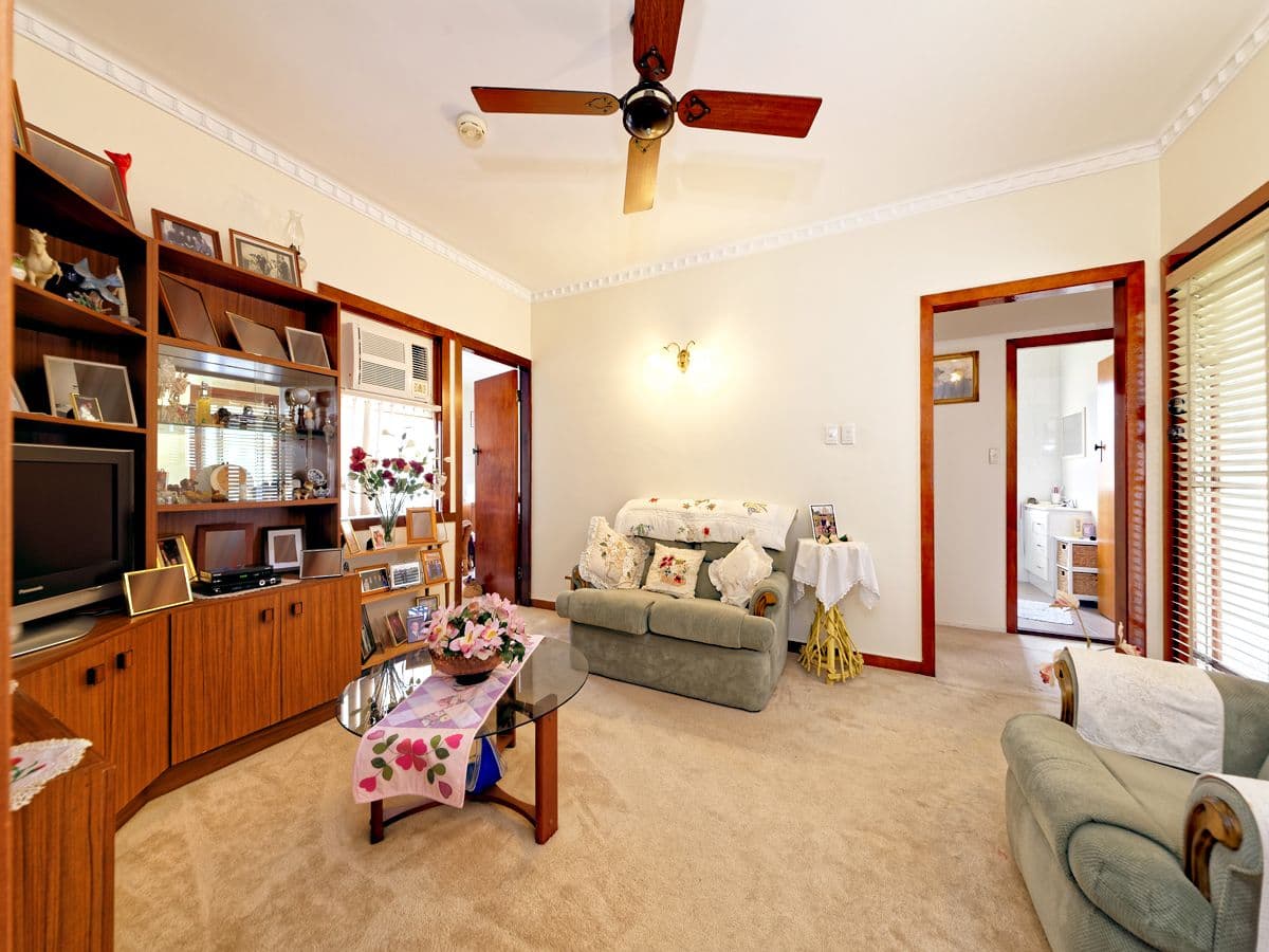 35 Chigwell Street, Wavell Heights QLD 4012, Wavell Heights - Thumbnail 2