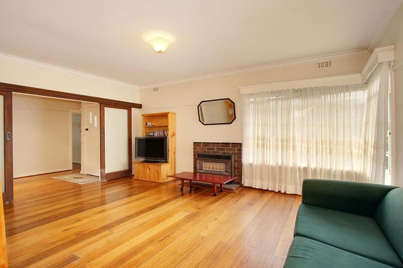 17 Voumard Street, OAKLEIGH SOUTH VIC 3167, Oakleigh South - Thumbnail 2