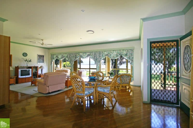 17 The Esplanade, OAK FLATS NSW 2529, Oak Flats - Thumbnail 2
