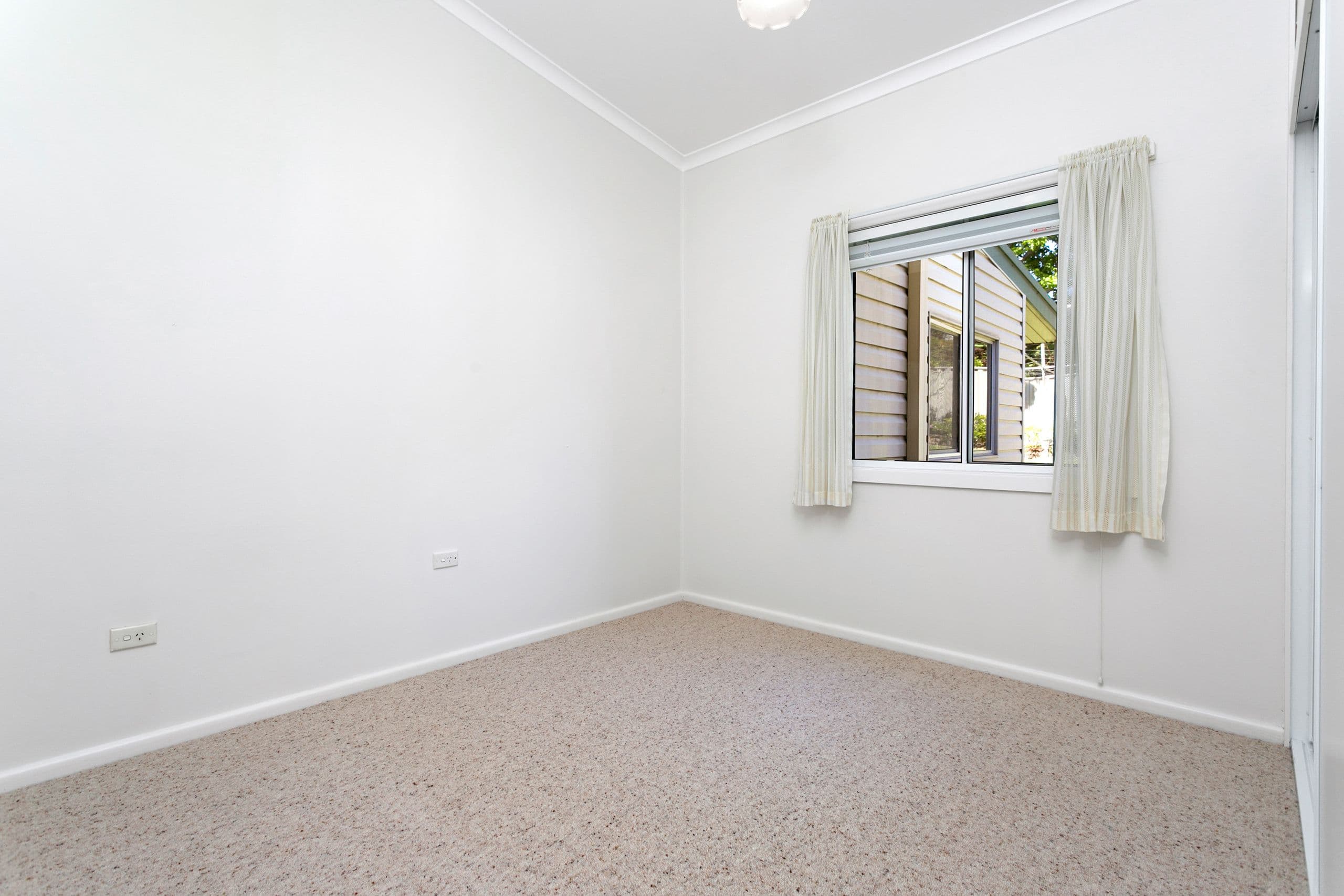 22 Booyong Street, West Wollongong - Thumbnail 4