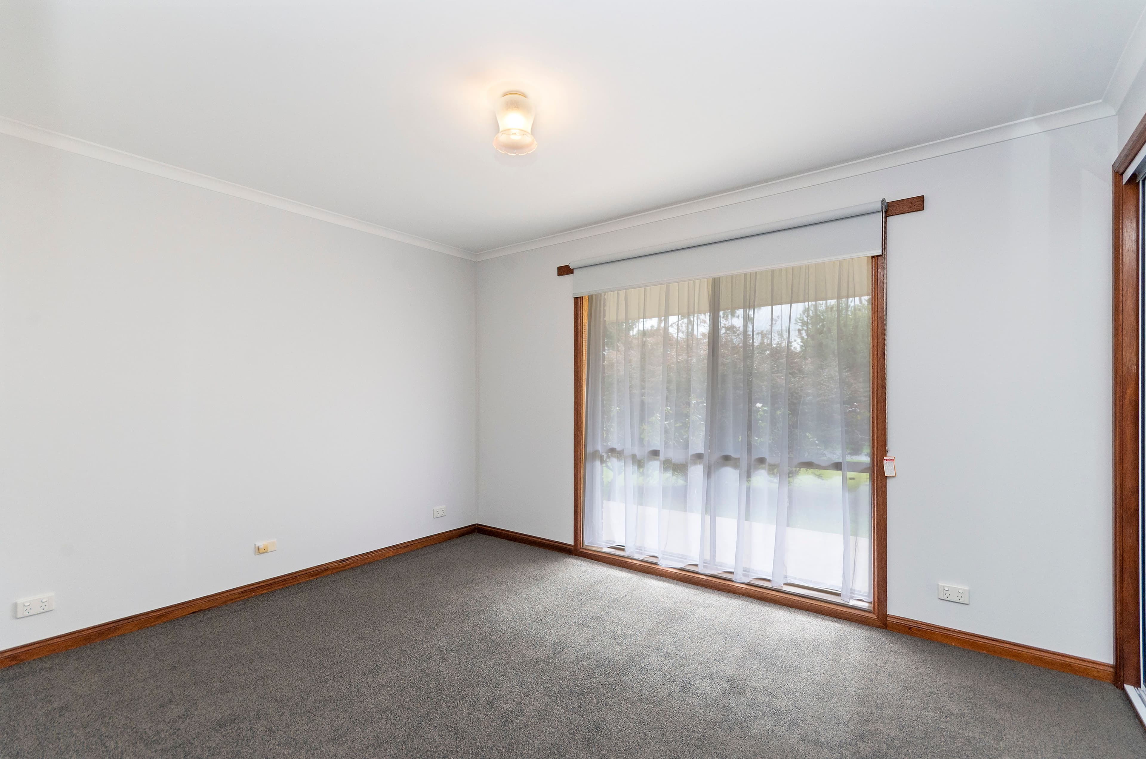 33 Clarke Street, Koroit VIC 3282, Koroit - Thumbnail 4