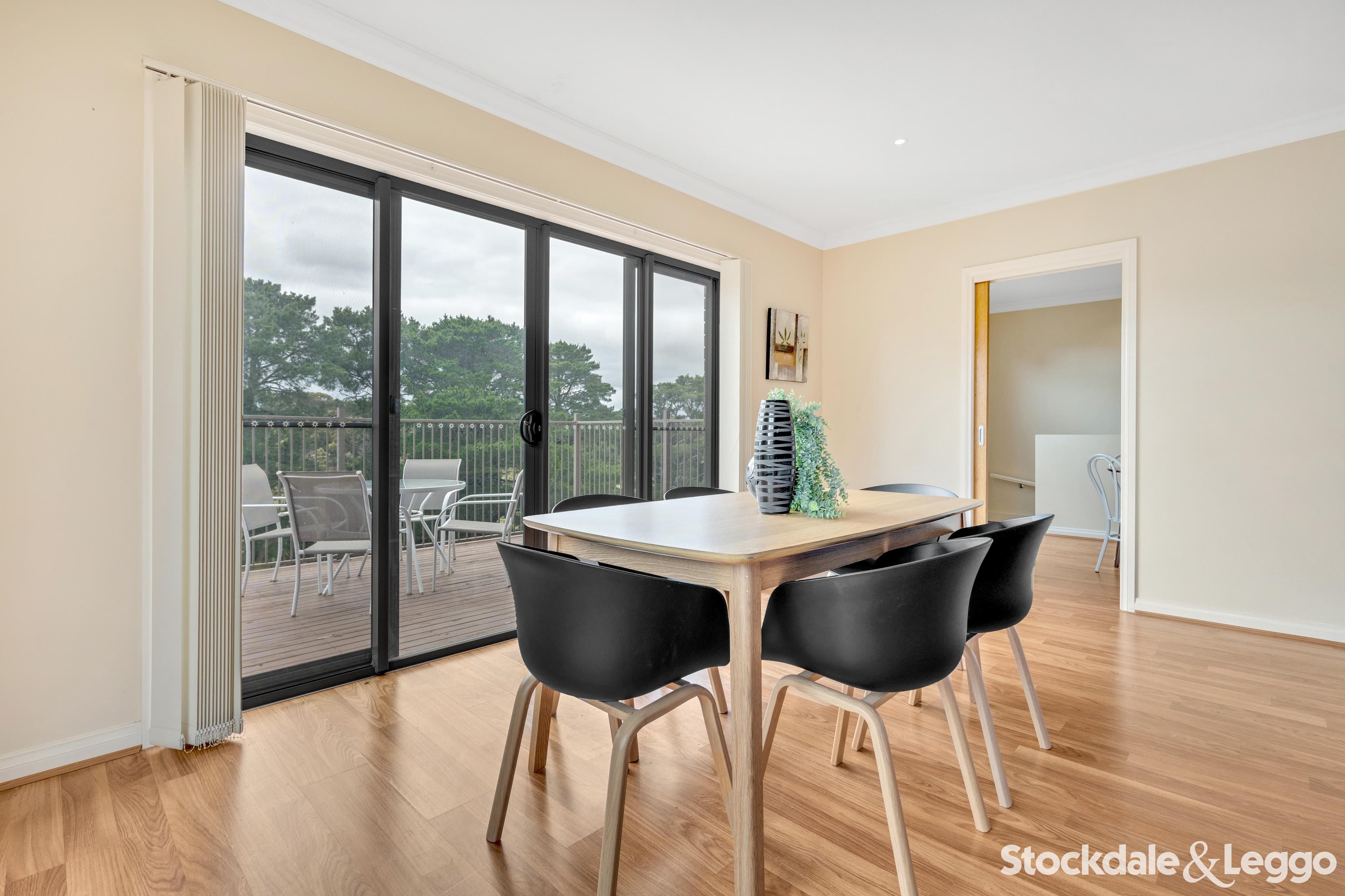 52 Canterbury Avenue, Sunbury VIC, Sunbury - Thumbnail 8
