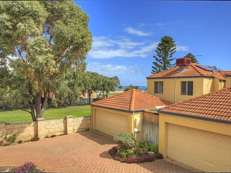 69 ROCKINGHAM BEACH Road, ROCKINGHAM WA 6168, Rockingham - Thumbnail 4