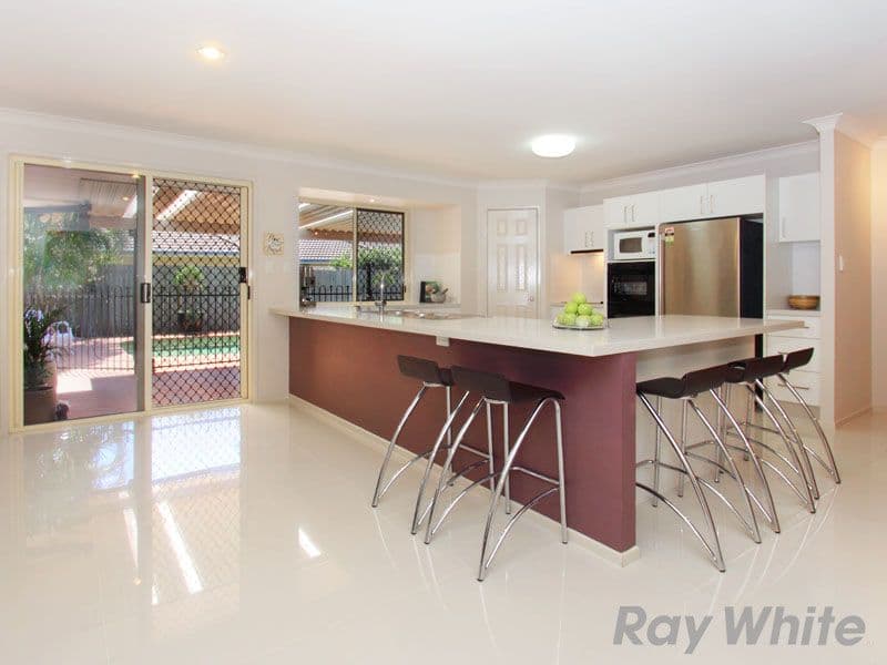 82 Voyager Circuit, BRIDGEMAN DOWNS QLD 4035, Bridgeman Downs - Thumbnail 2