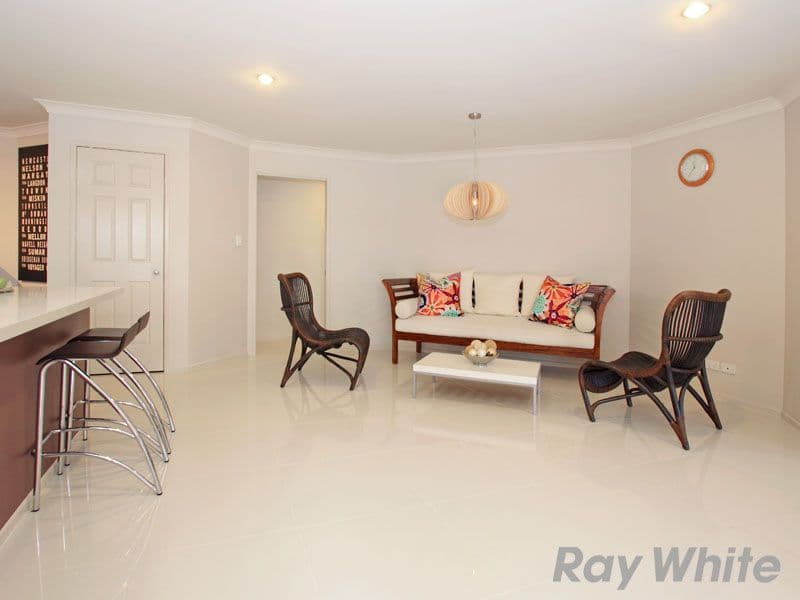 82 Voyager Circuit, BRIDGEMAN DOWNS QLD 4035, Bridgeman Downs - Thumbnail 3