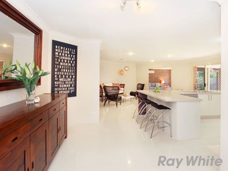 82 Voyager Circuit, BRIDGEMAN DOWNS QLD 4035, Bridgeman Downs - Thumbnail 4