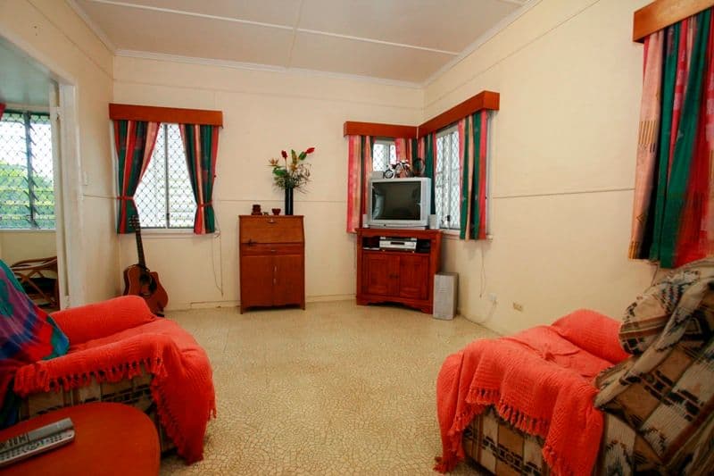 36 Goodwin Street, CURRAJONG QLD 4812, Currajong - Thumbnail 2