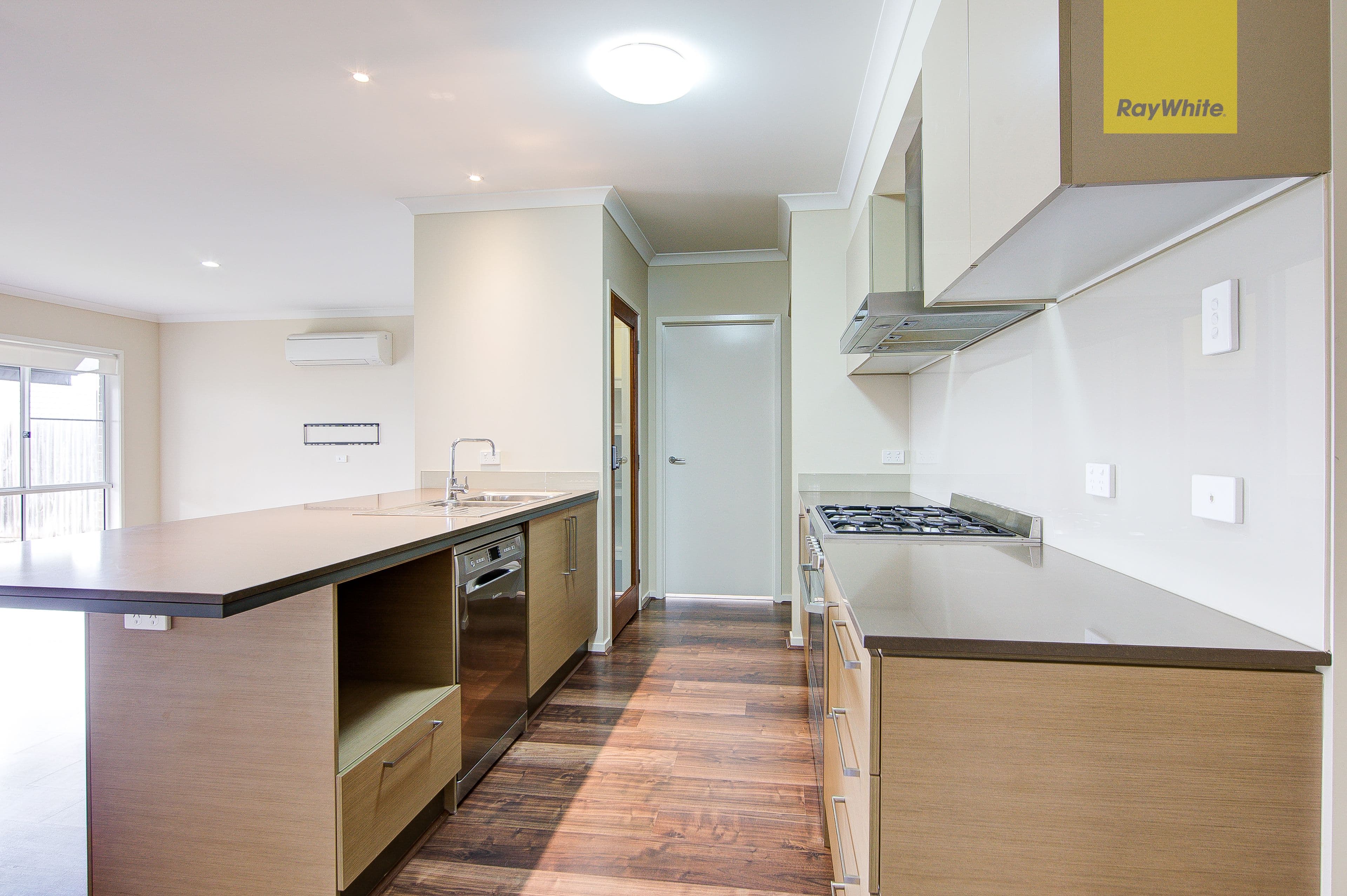 60 Ridgevale Boulevard, Holmview QLD 4207, Holmview - Thumbnail 3