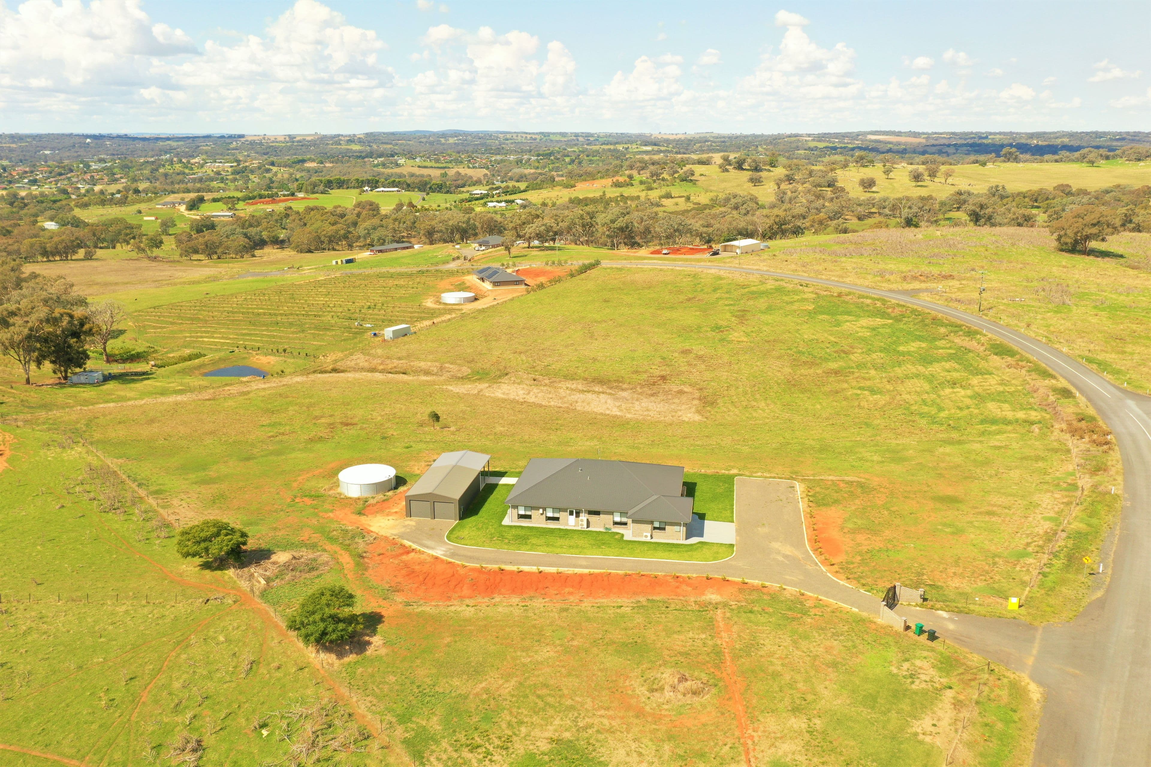 23 Crowe Road, Young NSW 2594, Young - Thumbnail 2