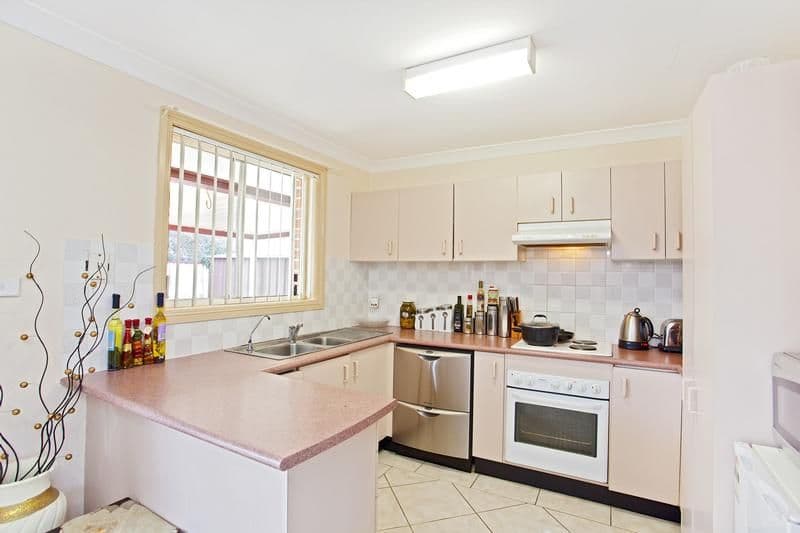 10-12 Peacock Close, GREEN VALLEY NSW 2168, Green Valley - Thumbnail 4