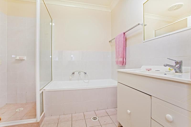 10-12 Peacock Close, GREEN VALLEY NSW 2168, Green Valley - Thumbnail 5