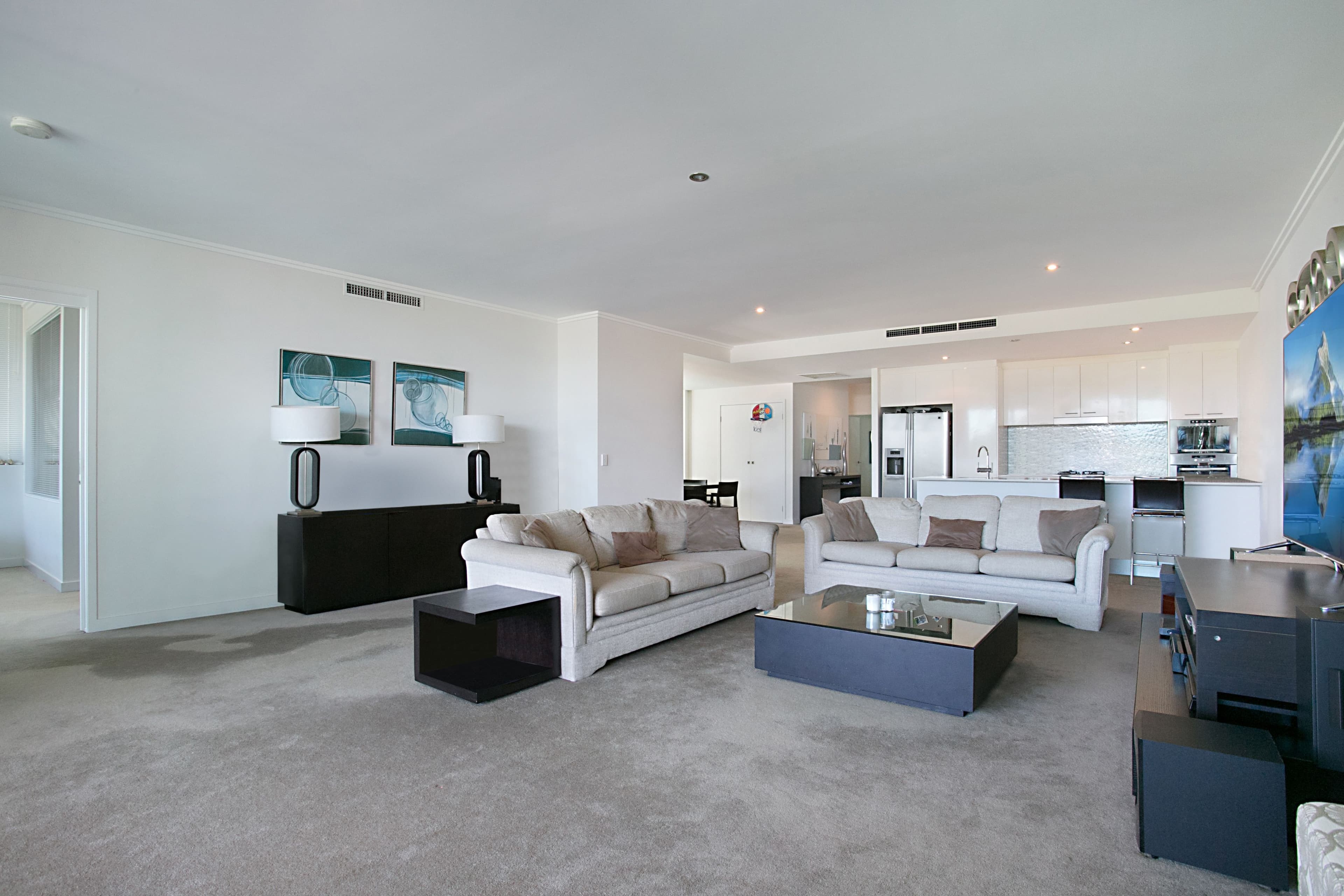 6 'Freshwater Point' 33 TE Peters Drive, Broadbeach Waters QLD 4218, Broadbeach Waters - Thumbnail 2