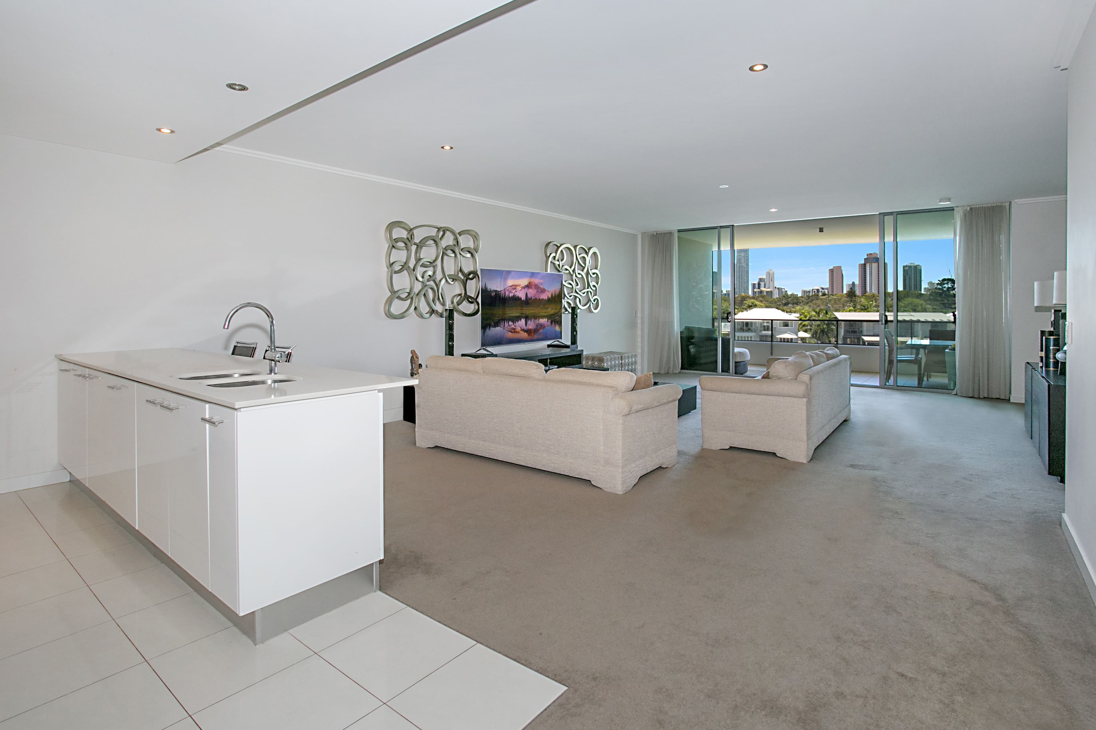 6 'Freshwater Point' 33 TE Peters Drive, Broadbeach Waters QLD 4218, Broadbeach Waters - Thumbnail 5