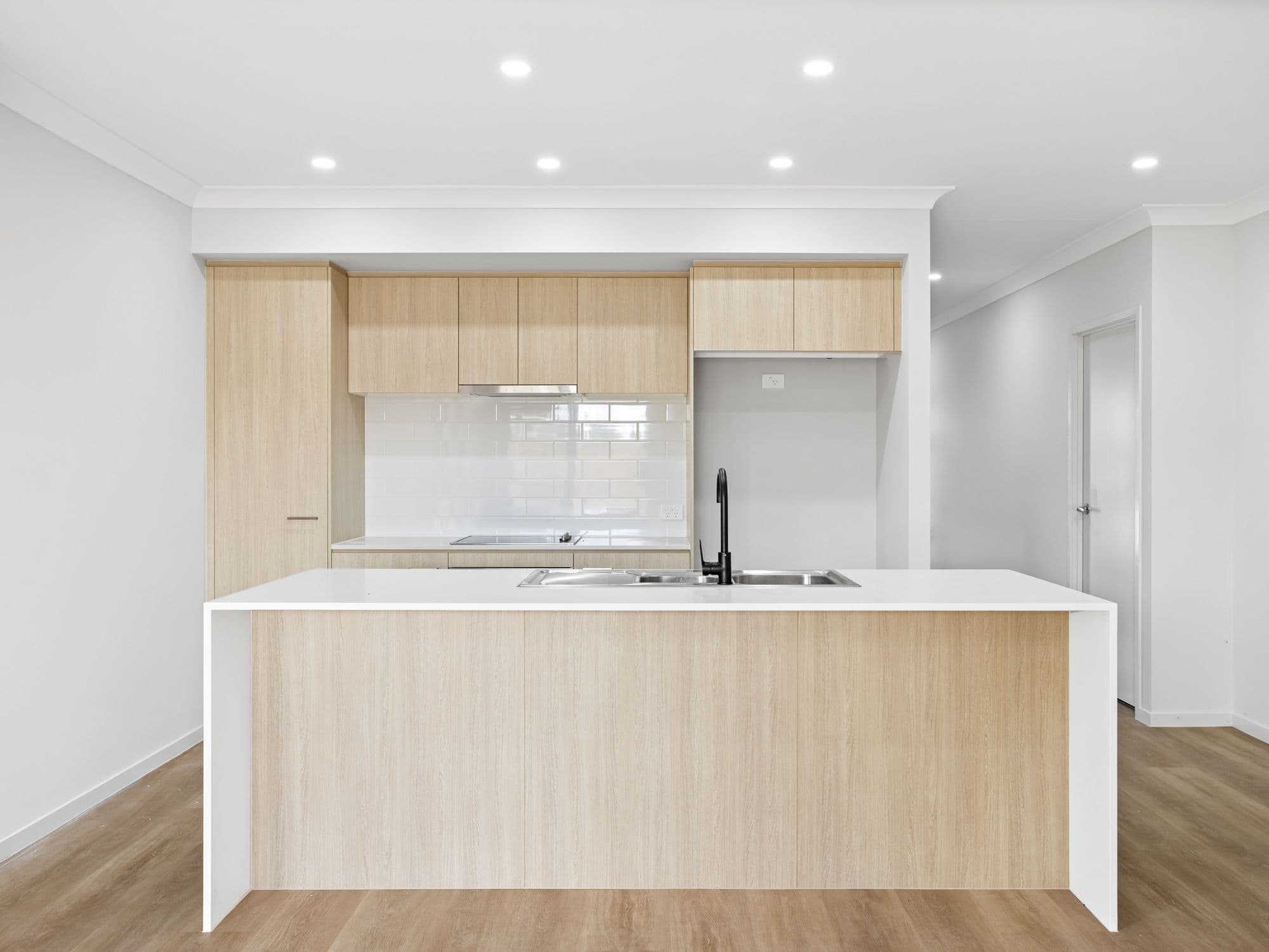 4 Coutts Street, Greenbank QLD 4124, Greenbank - Thumbnail 2