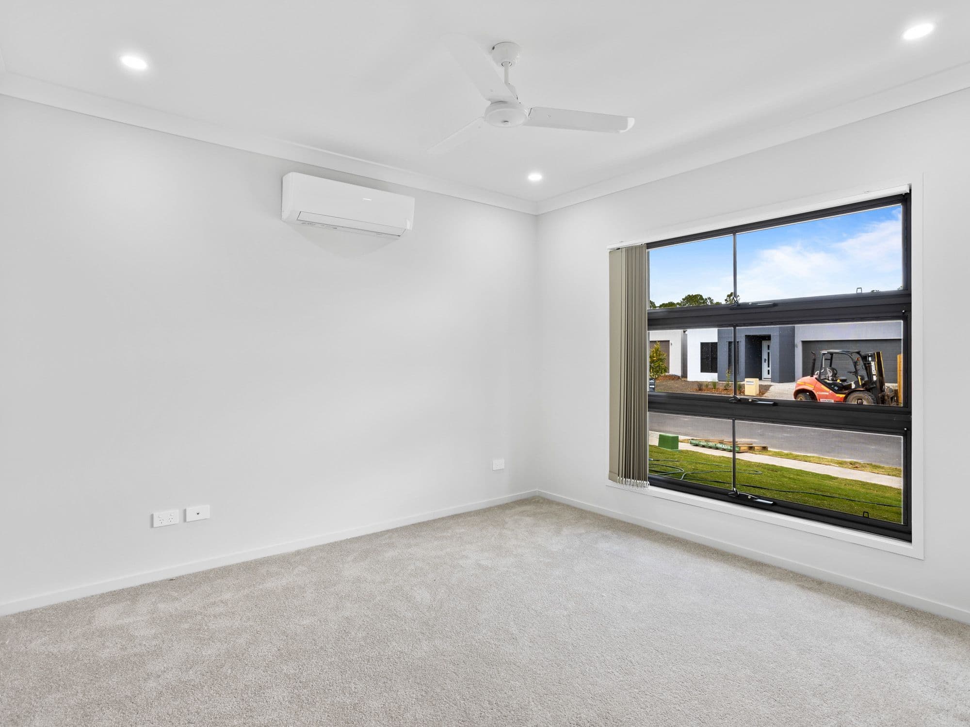 4 Coutts Street, Greenbank QLD 4124, Greenbank - Thumbnail 5