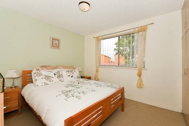 11 McKeahnie Street, QUEANBEYAN NSW 2620, Queanbeyan - Thumbnail 5