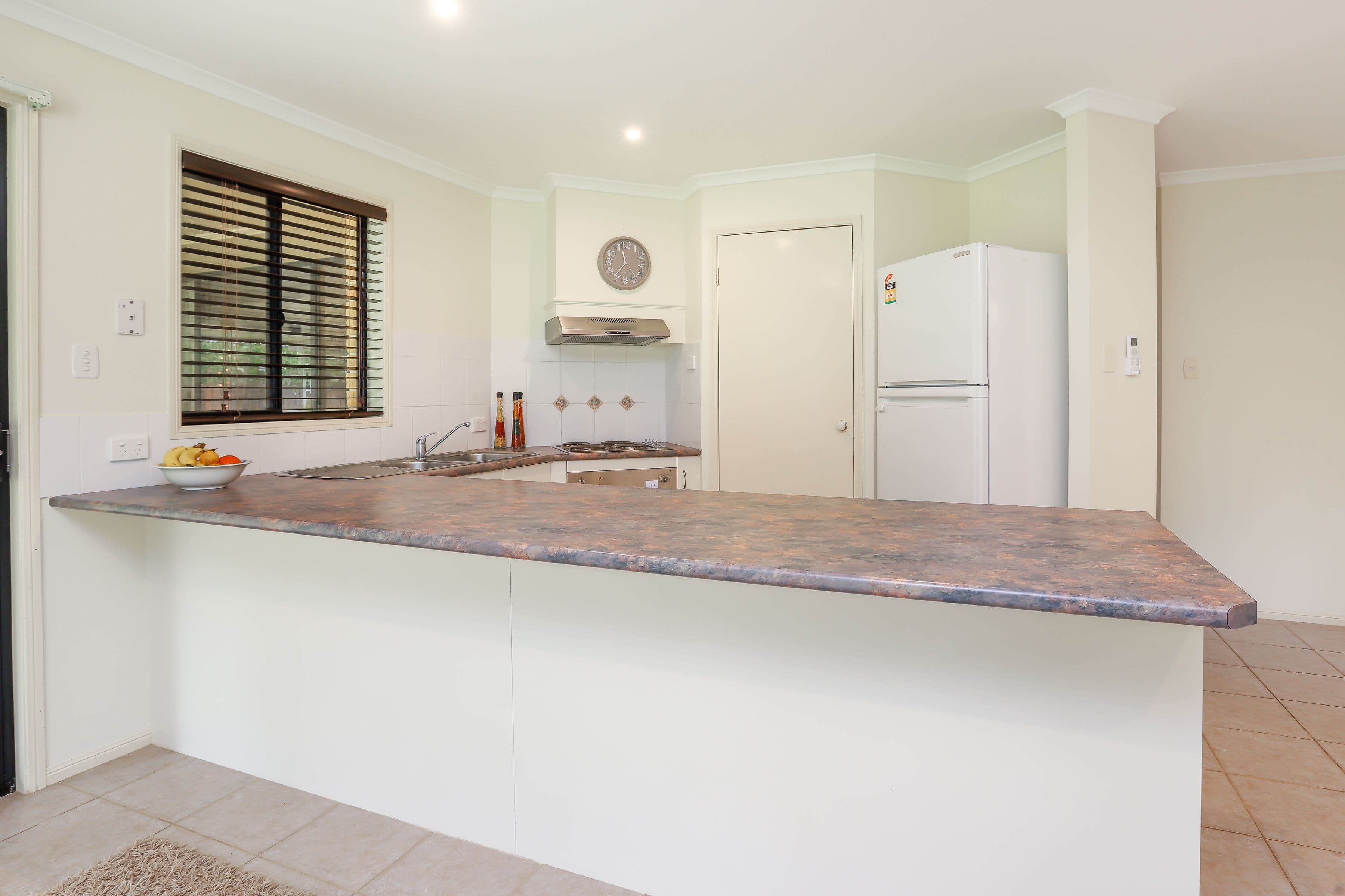 37 Queen Street, Clarence Town - Thumbnail 4