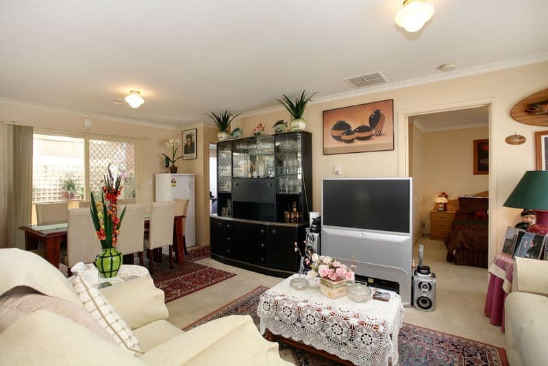 30 Liverpool Road, KILSYTH VIC 3137, Kilsyth - Thumbnail 2