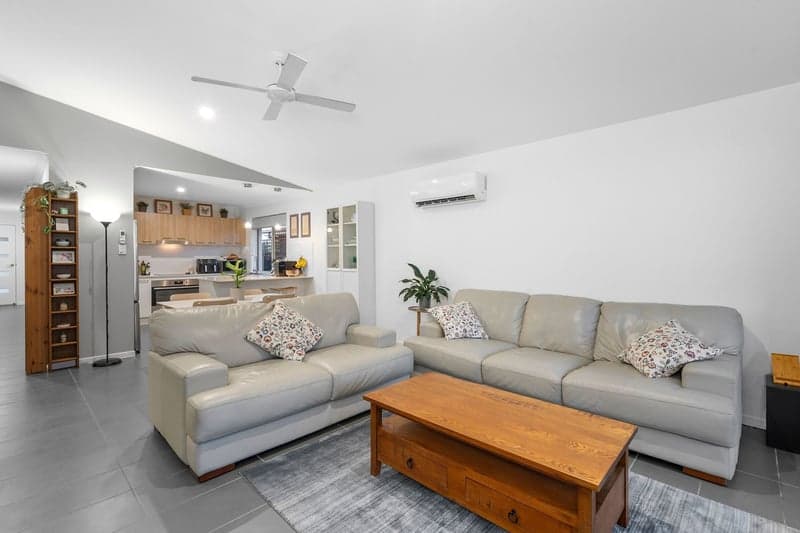27 Wood Crescent, Baringa - Thumbnail 7