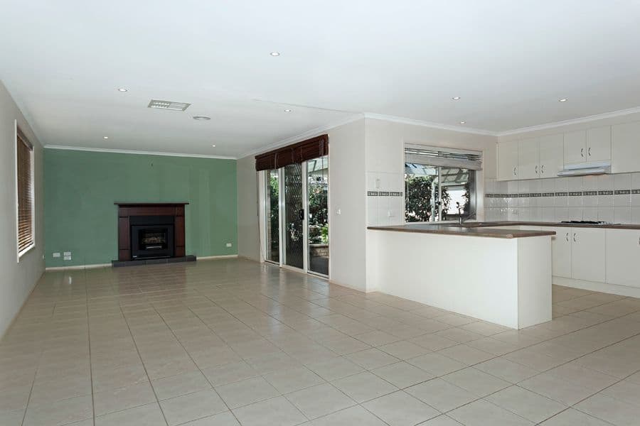 33 Ranfurlie Circuit, MELTON WEST VIC 3337, Melton West - Thumbnail 4