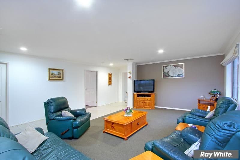 4 Whitsunday Court, MOUNT MARTHA VIC 3934, Mount Martha - Thumbnail 6