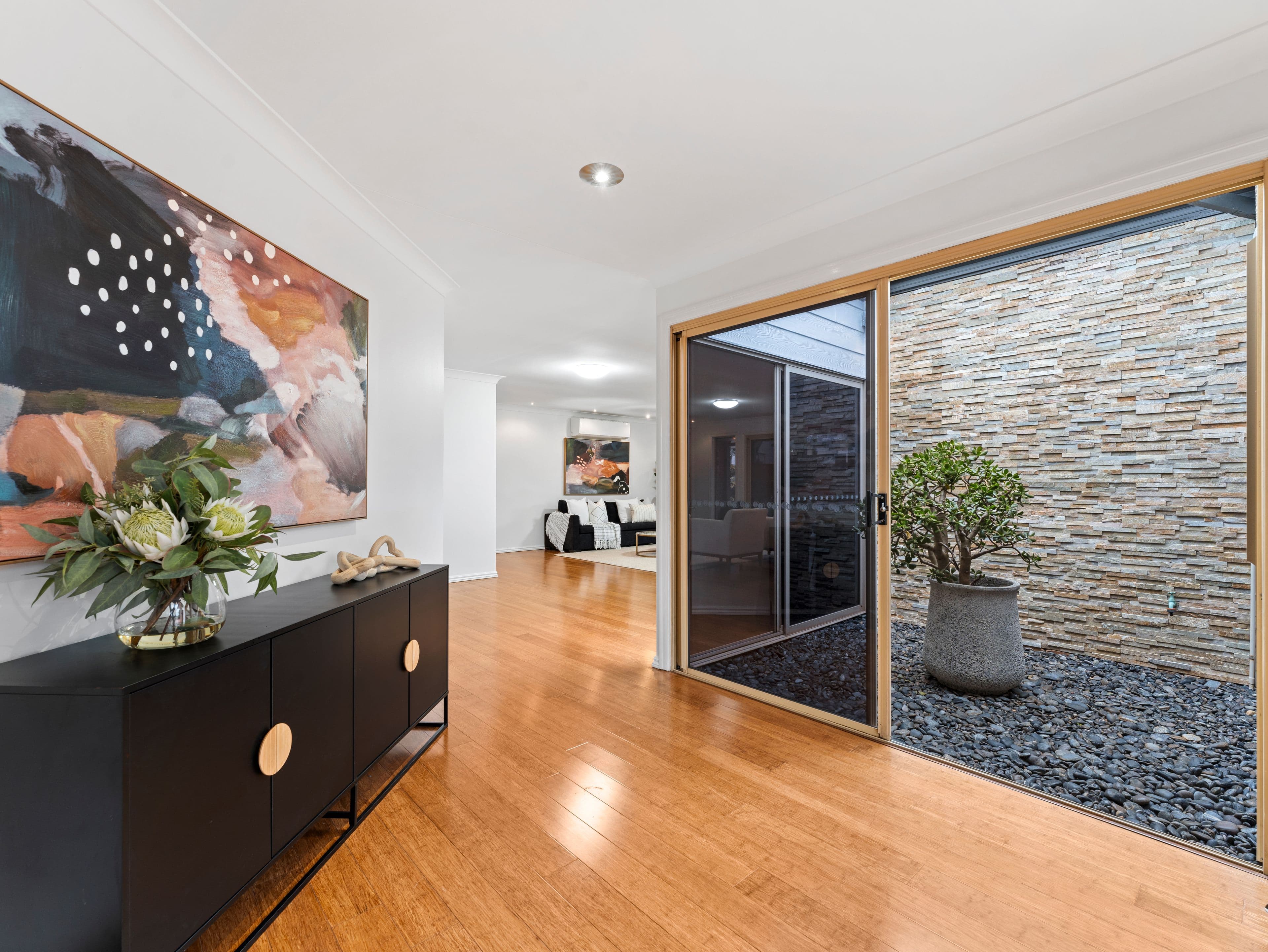 6 Petunia Court, Eight Mile Plains QLD 4113, Eight Mile Plains - Thumbnail 5
