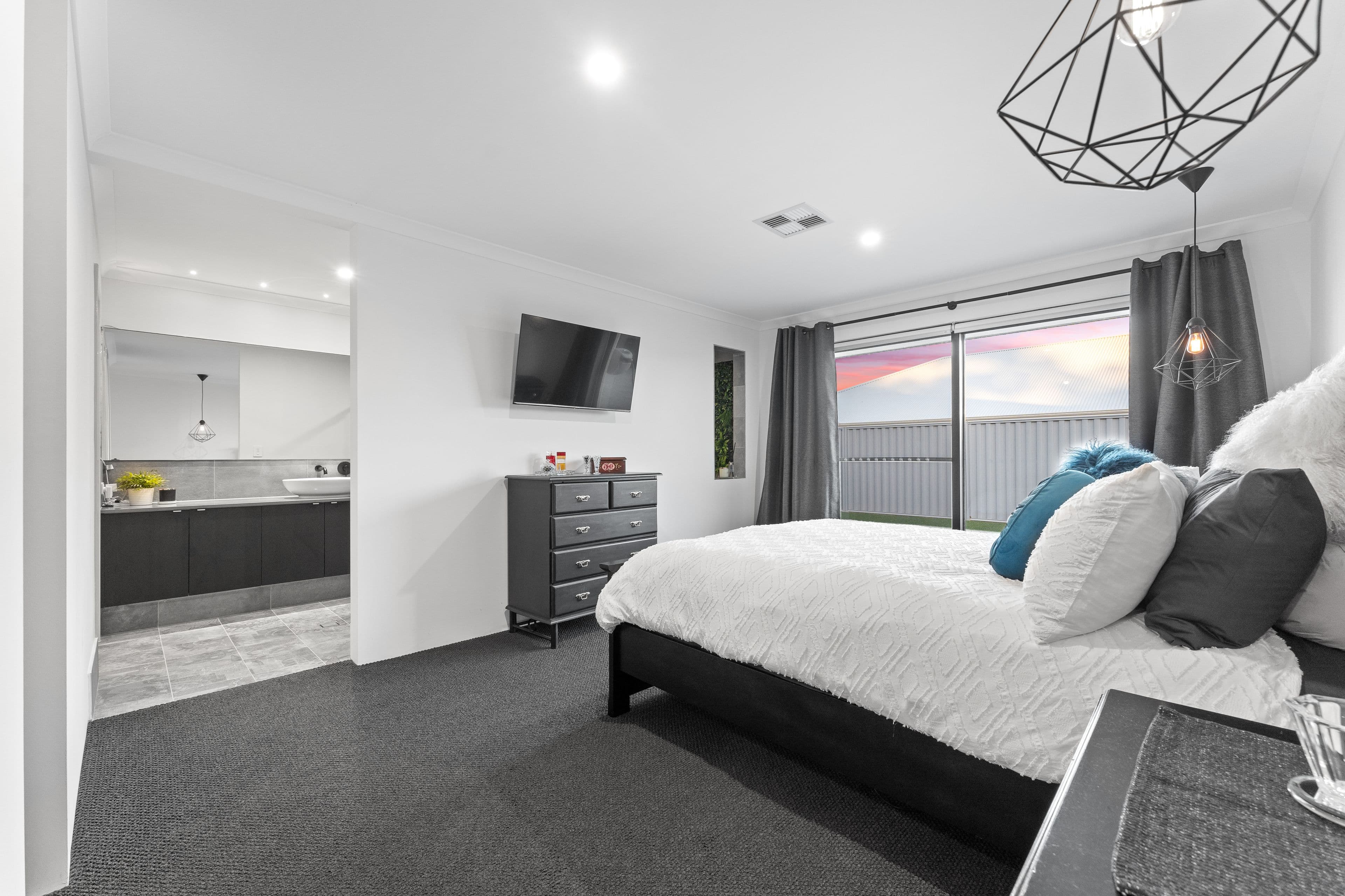 10 Logger Road, Baldivis WA 6171, Baldivis - Thumbnail 7