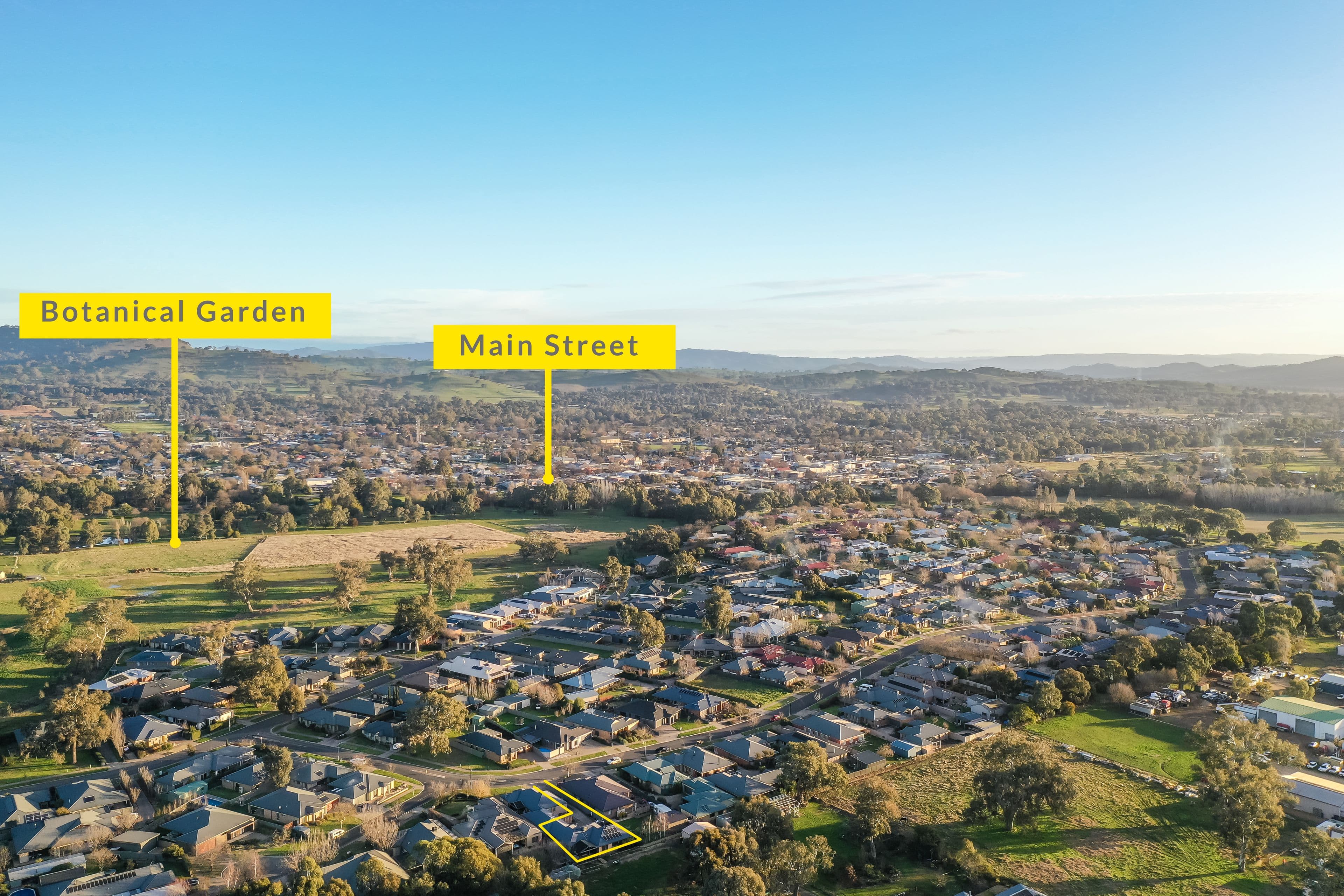 85 Cambridge Drive, Mansfield VIC 3722, Mansfield - Image 1